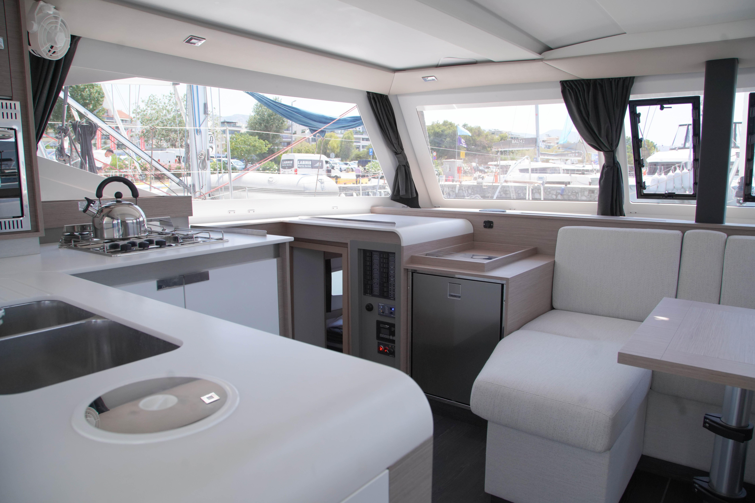 Isla 40 ( & Watermaker & - 4+1 Cabins/4 Heads) — photo 5