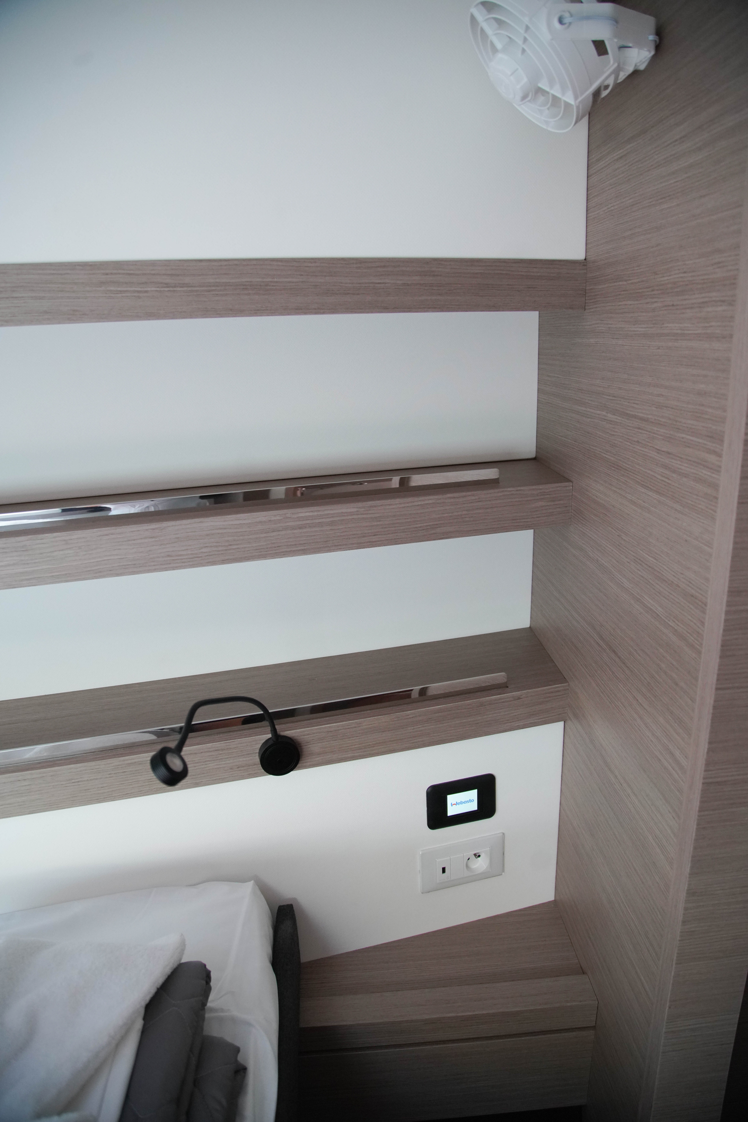 Isla 40 ( & Watermaker & - 4+1 Cabins/4 Heads) — photo 30