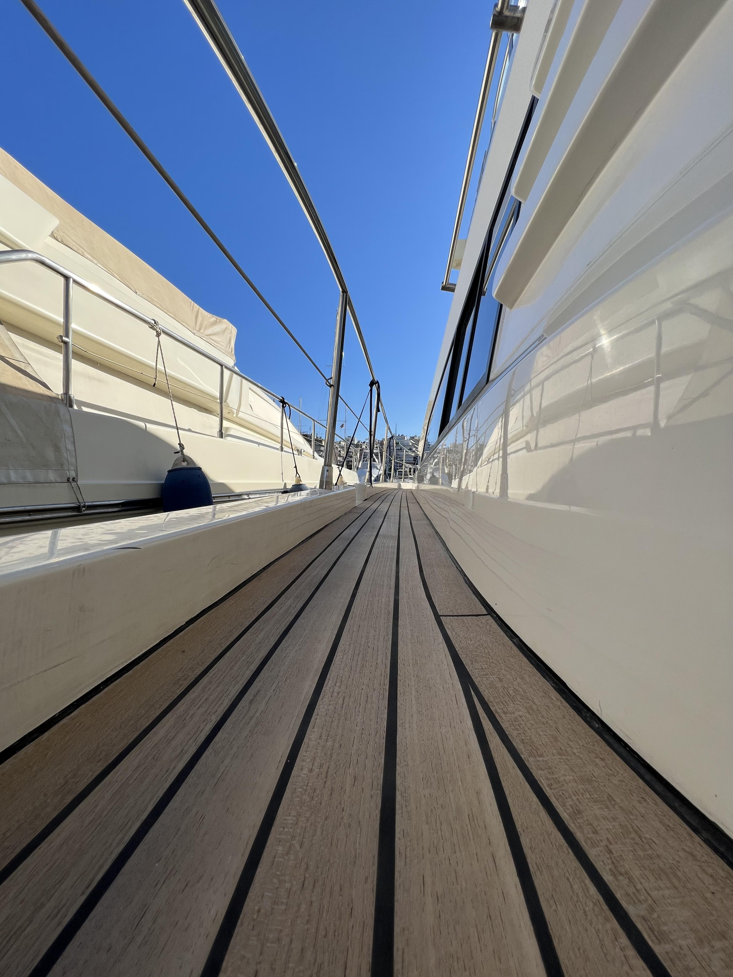 Fairline Squadron 52 — photo 8