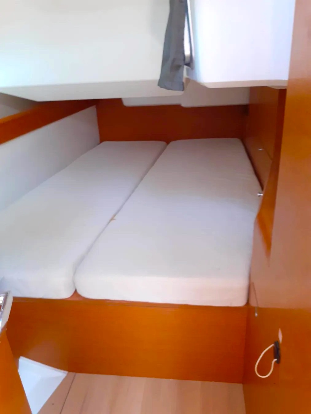 Sun Odyssey 479 Full refit 2024 ( new Bimini - Spray hood - new exterior cushions - new outboard ) — photo 3