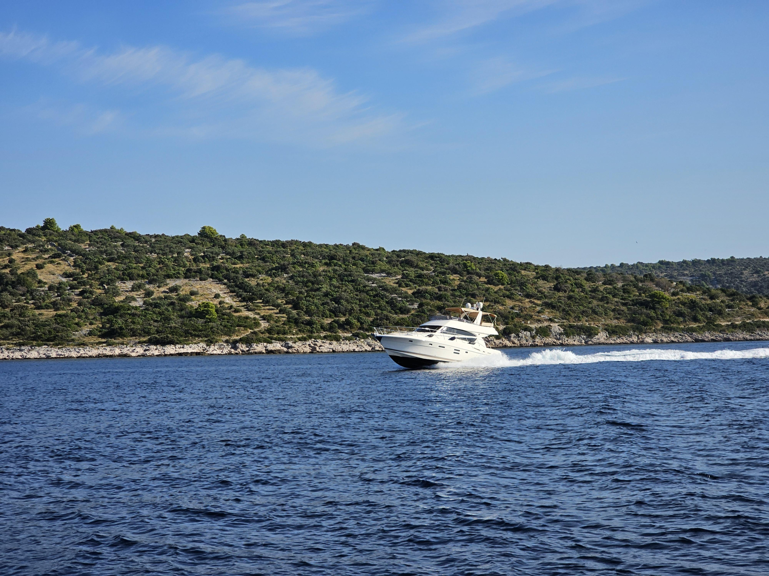 Prestige 50 Fly — photo 6