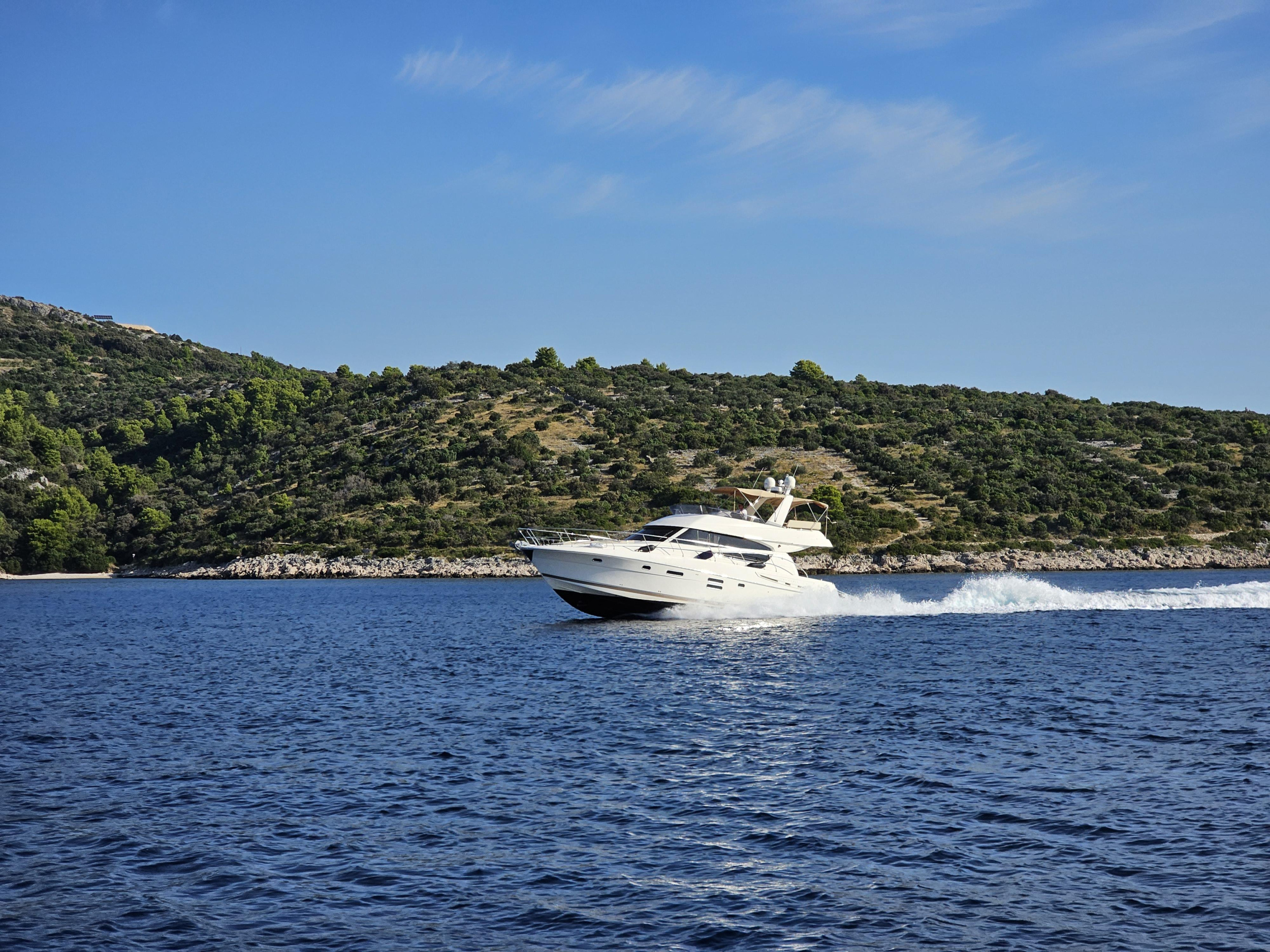 Prestige 50 Fly — photo 4