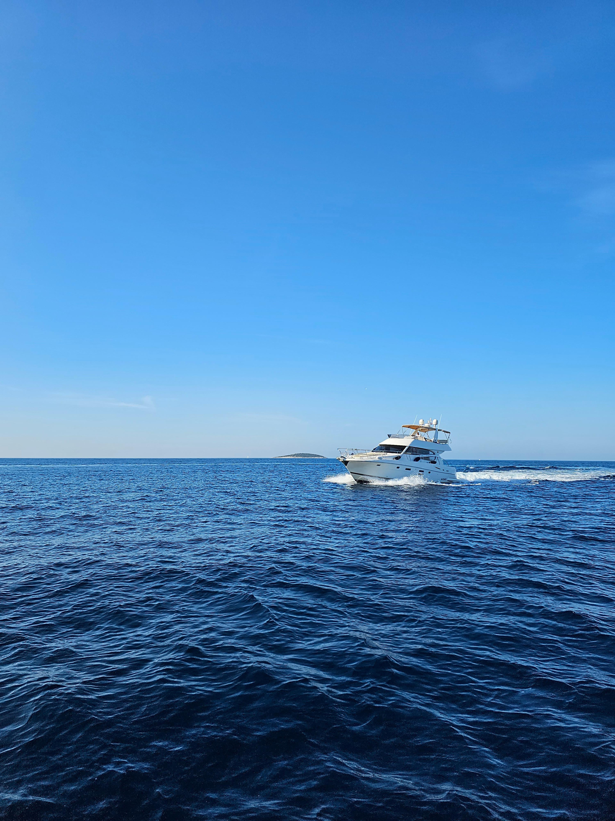 Prestige 50 Fly — photo 14