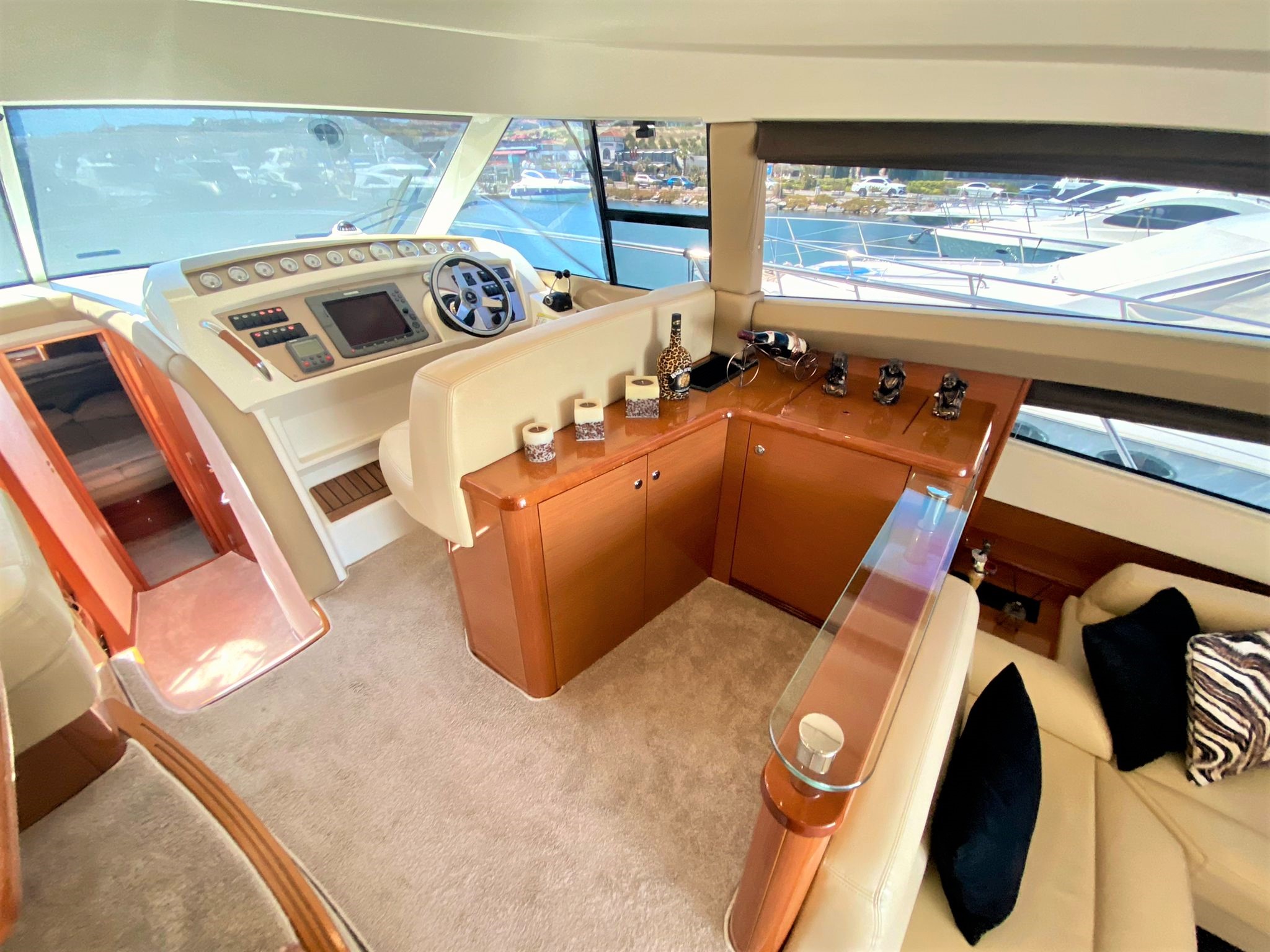 Prestige 50 Fly — photo 17