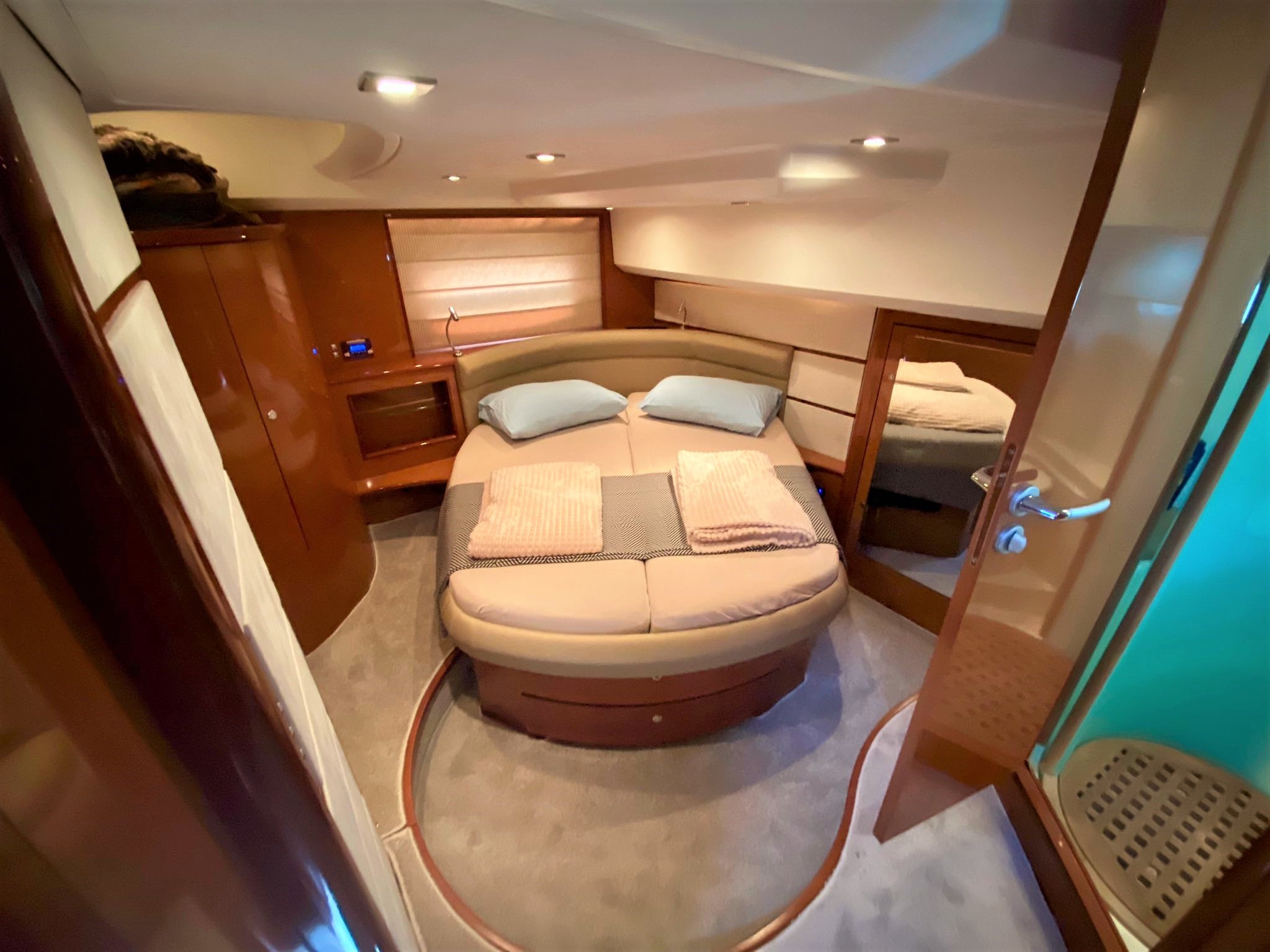 Prestige 50 Fly — photo 29