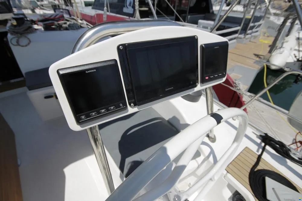 Bavaria Cruiser 51 — photo 12