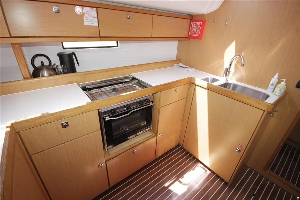 Bavaria Cruiser 51 — photo 17
