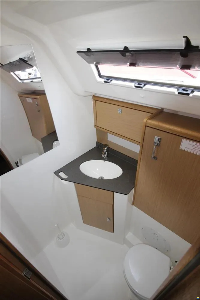 Bavaria Cruiser 51 — photo 23