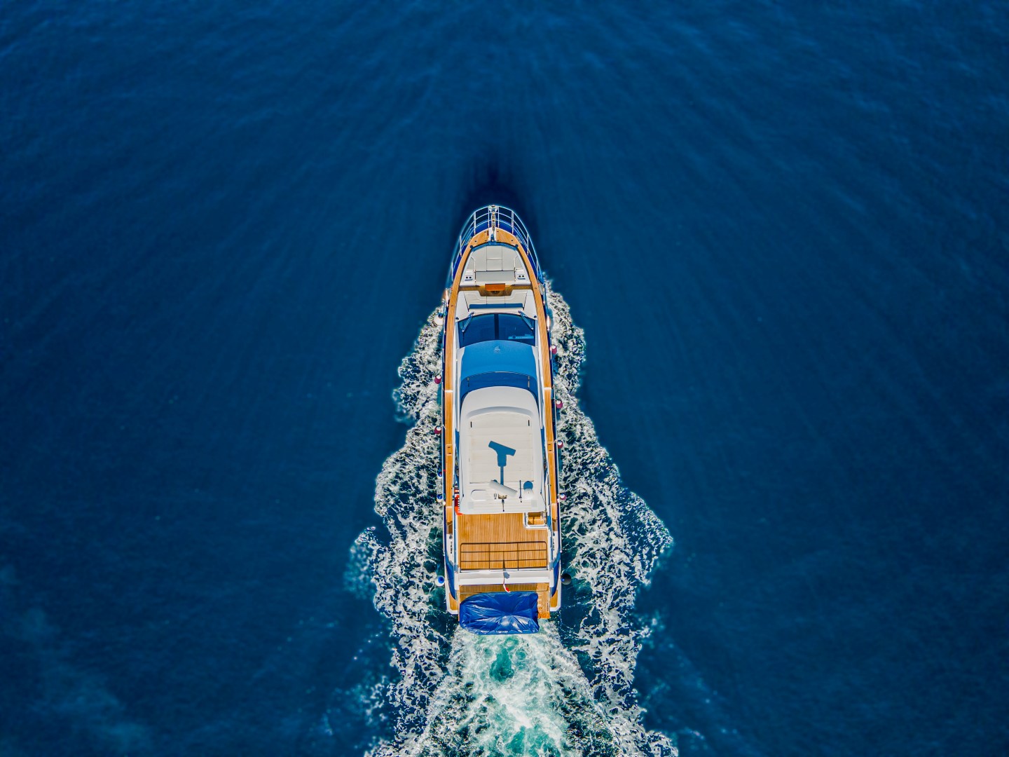 Azimut 60 — photo 49