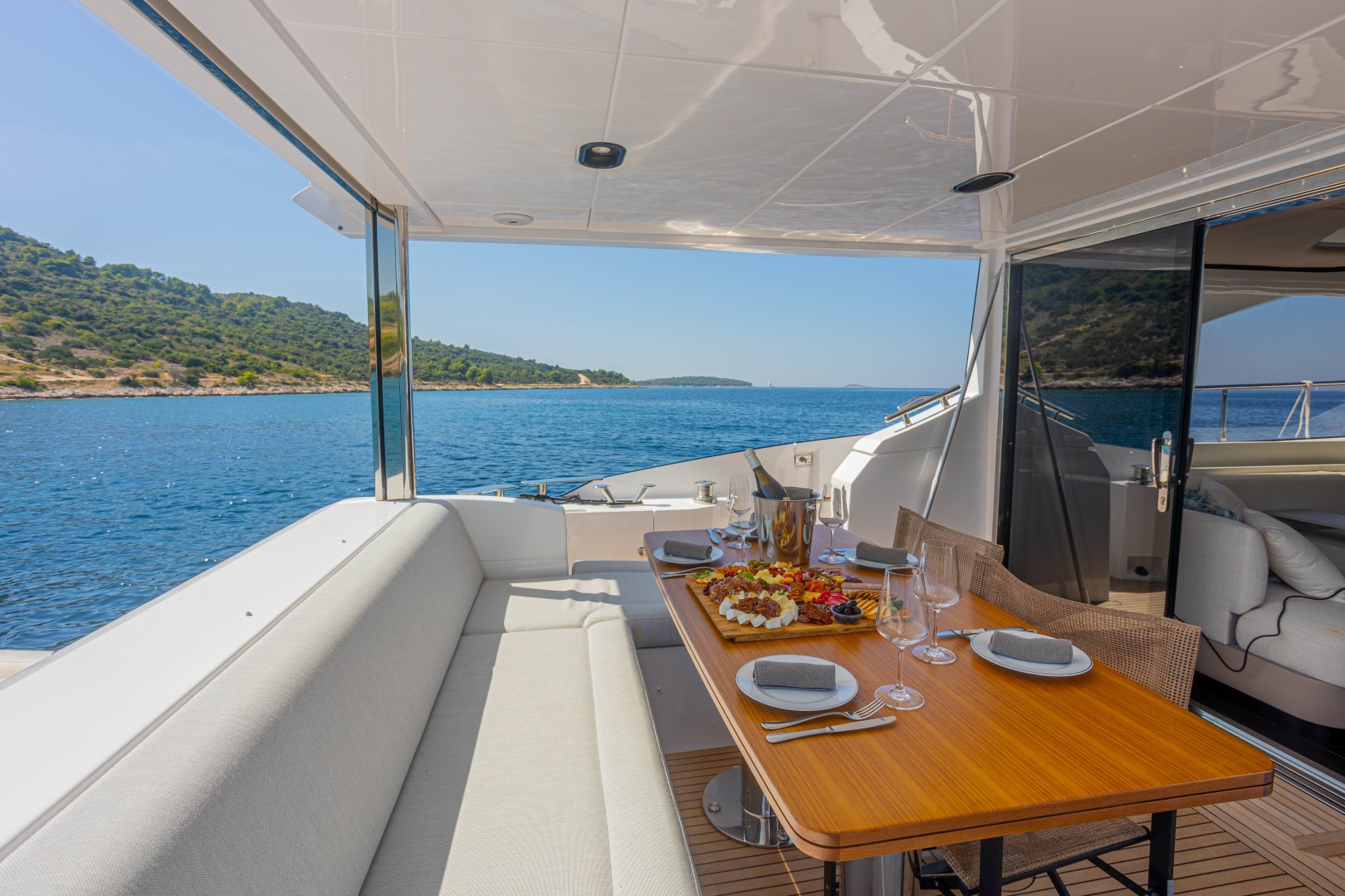 Azimut 60 — photo 50