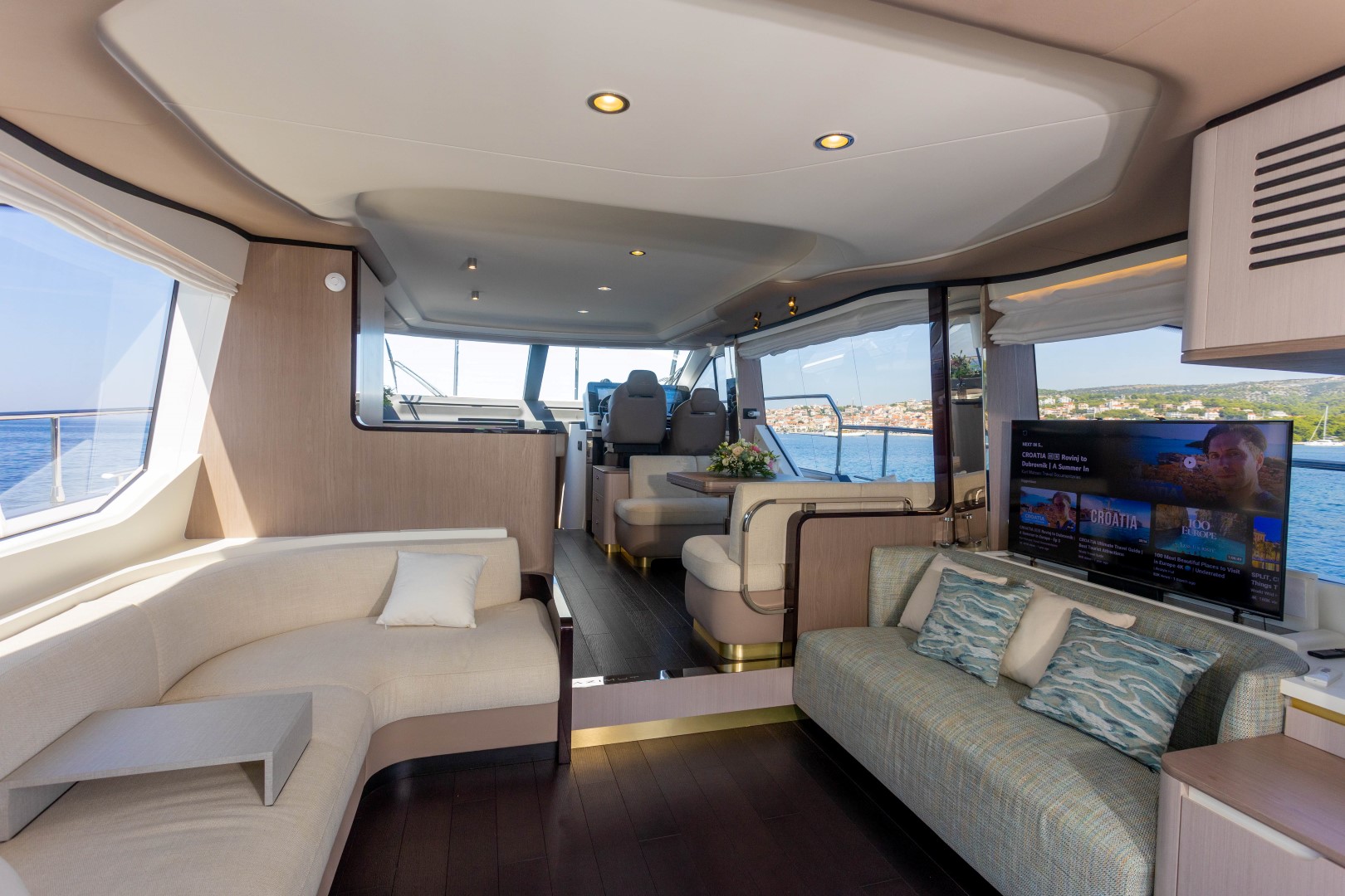 Azimut 60 — photo 48