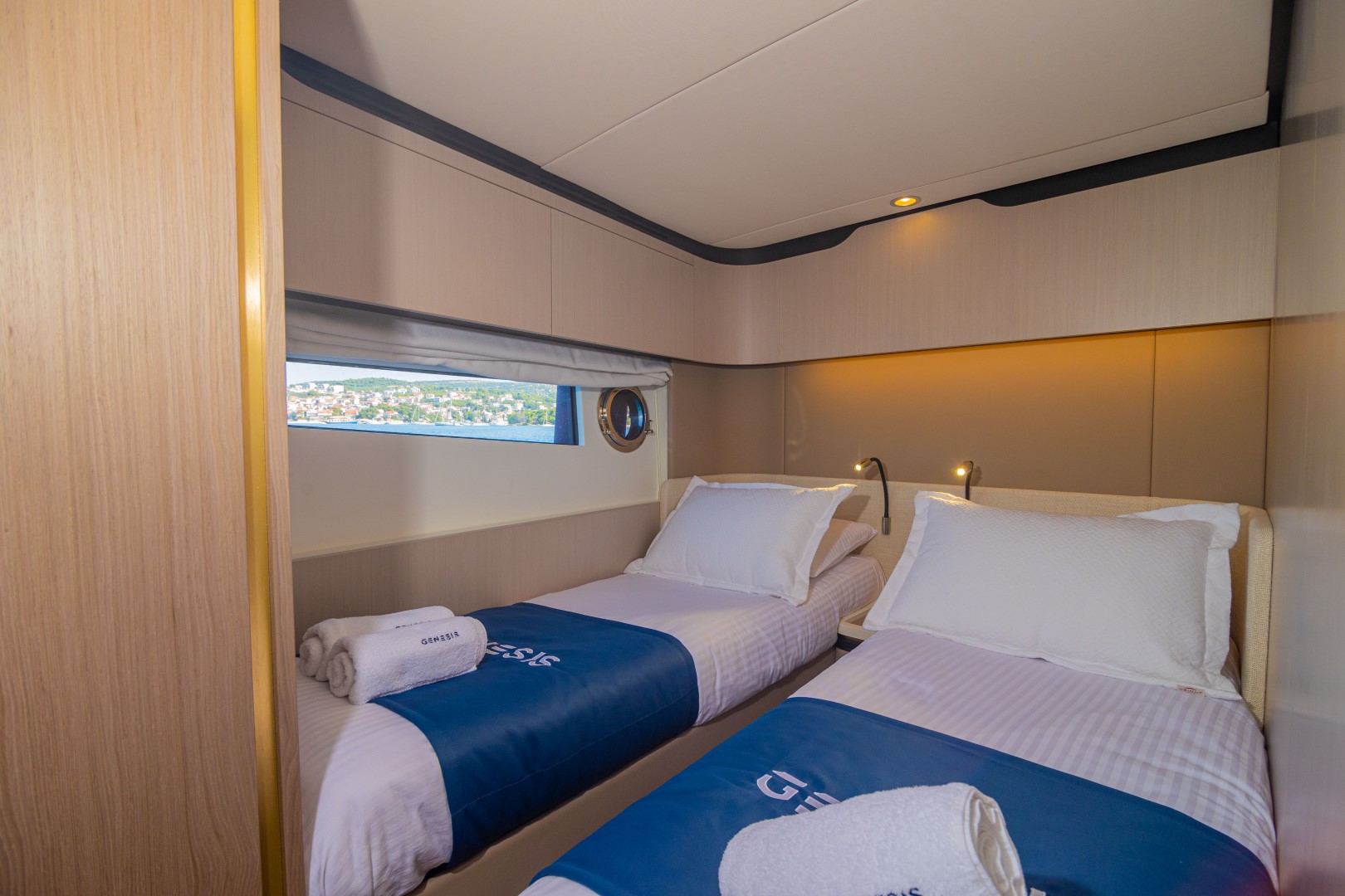 Azimut 60 — photo 14