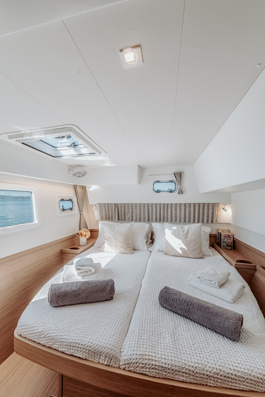 Lagoon 42 — photo 15