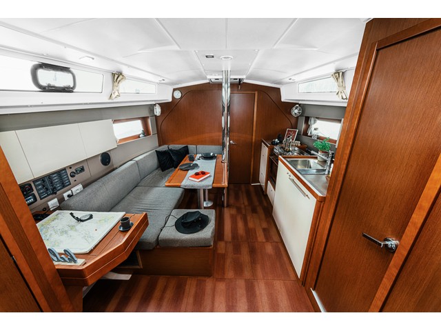 Oceanis 38 — photo 6