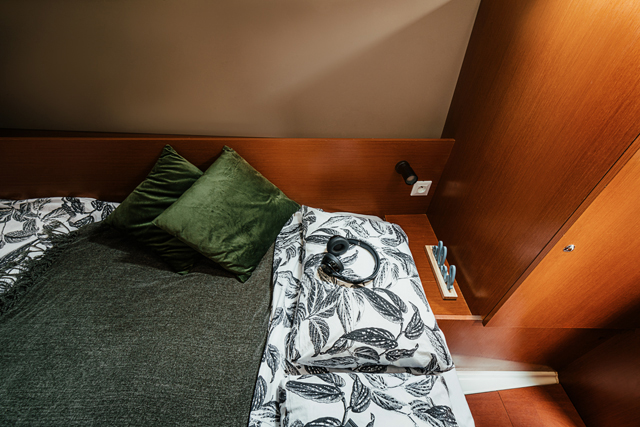 Oceanis 38 — photo 11
