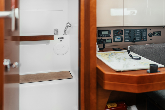 Oceanis 38 — photo 4