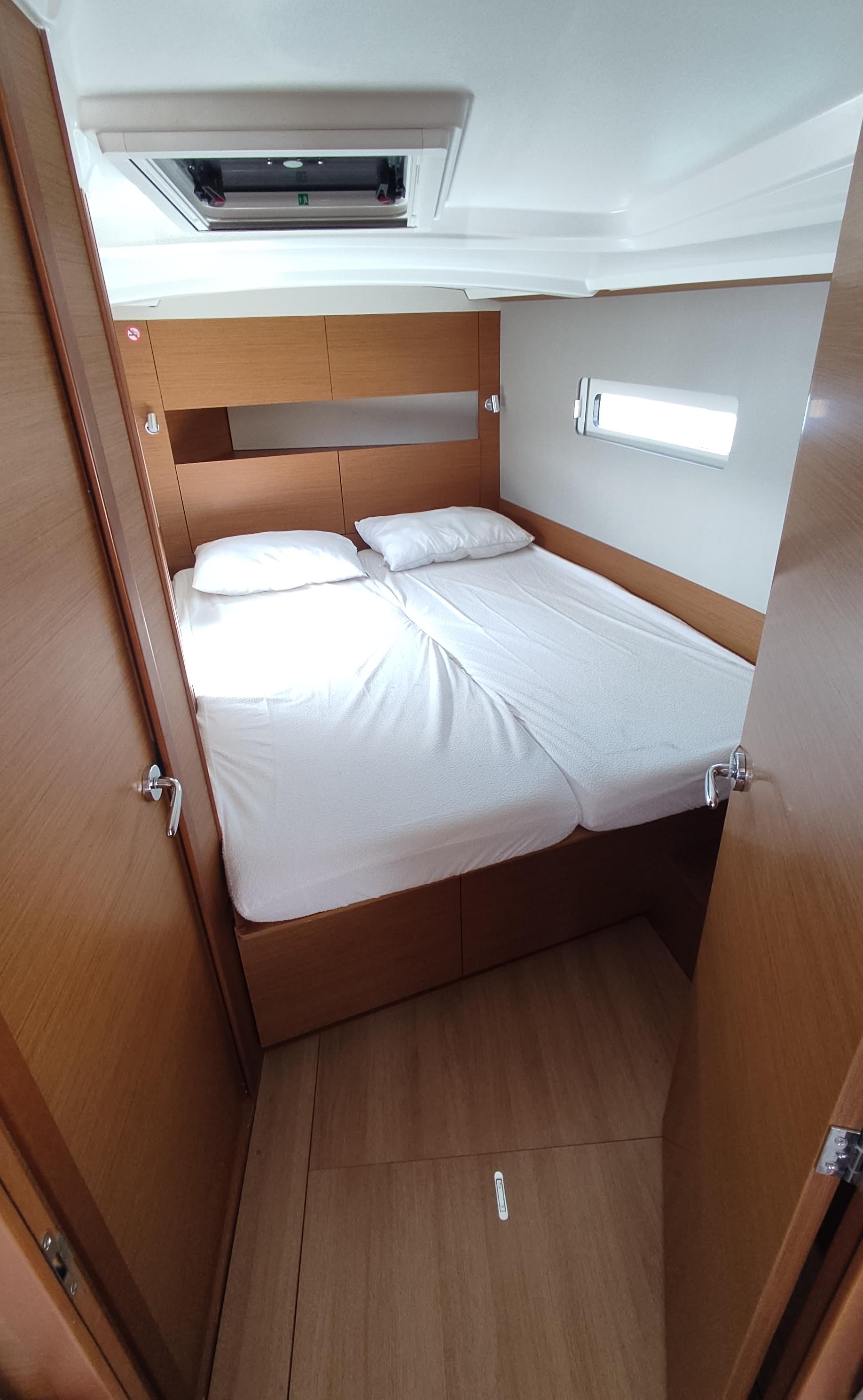 Sun Odyssey 410 — photo 6