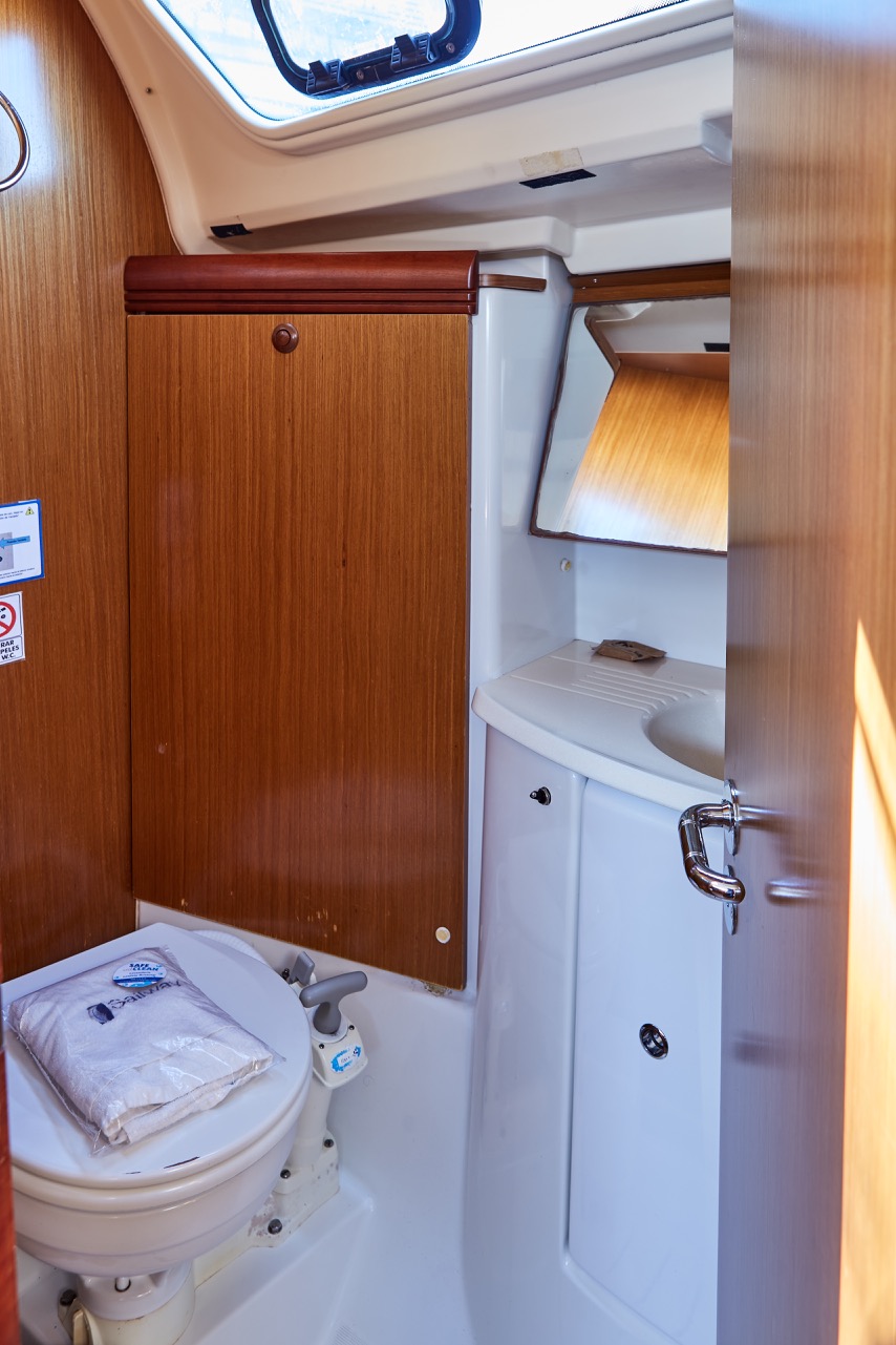 Sun Odyssey 39i — photo 11