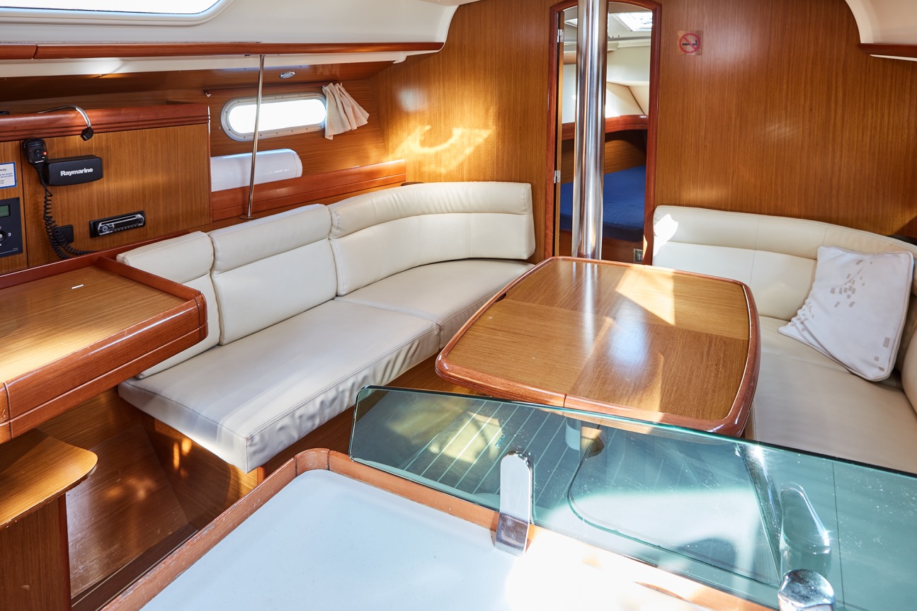 Sun Odyssey 39i — photo 2