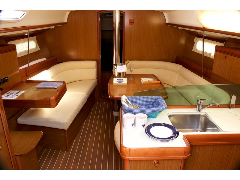Sun Odyssey 39i — photo 16