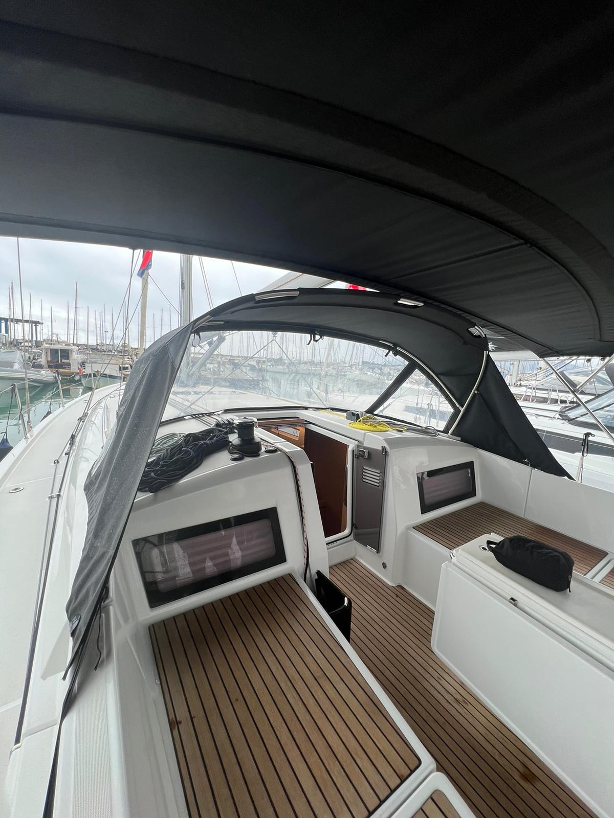 Sun Odyssey 490 — photo 6