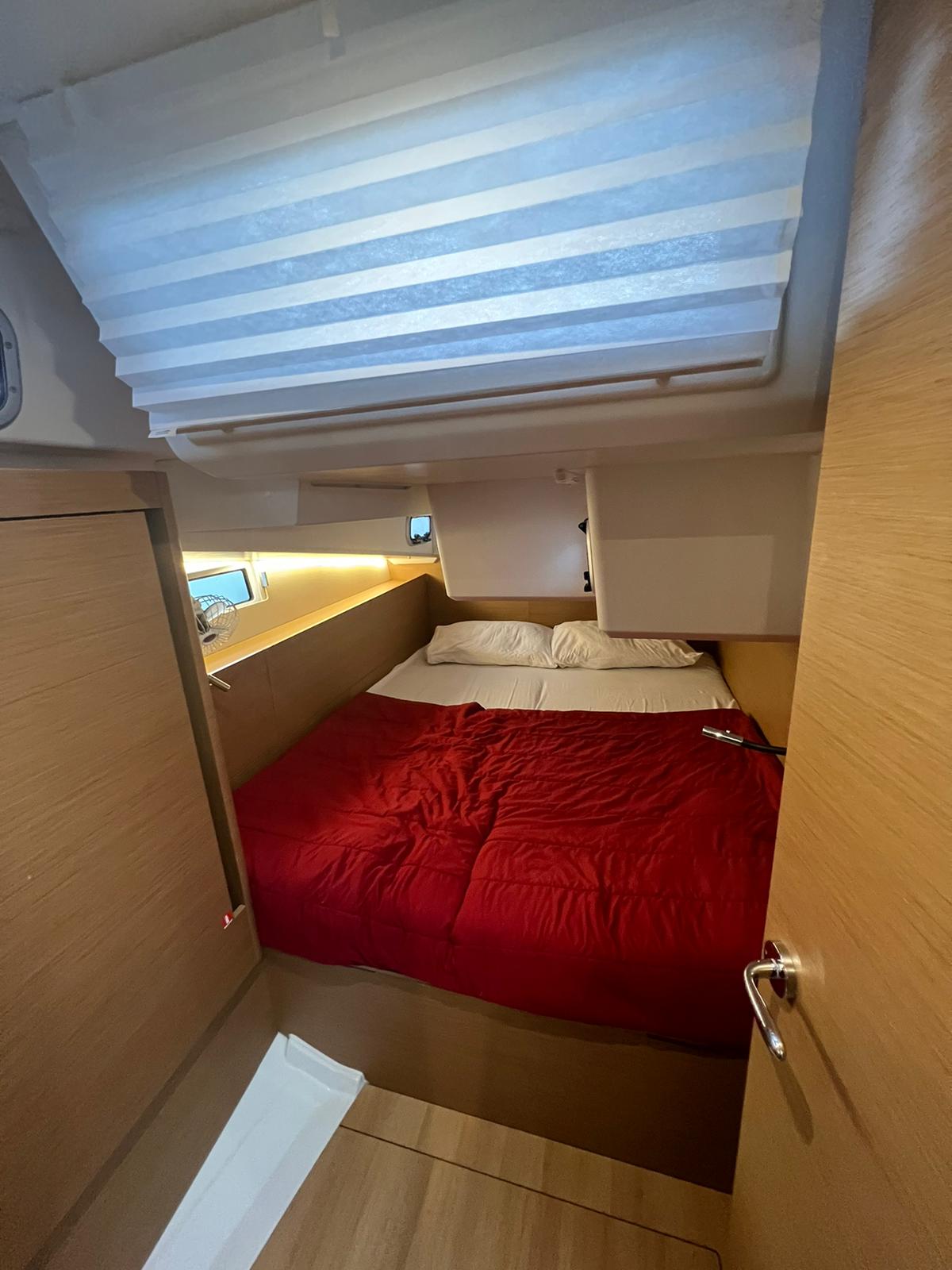 Sun Odyssey 490 — photo 9