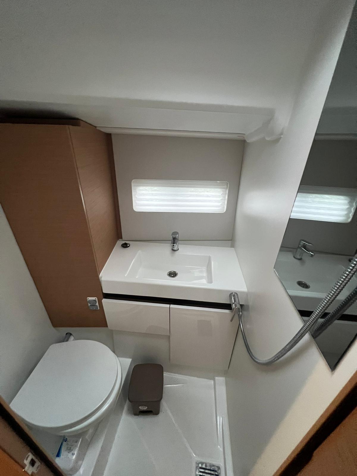 Sun Odyssey 490 — photo 4