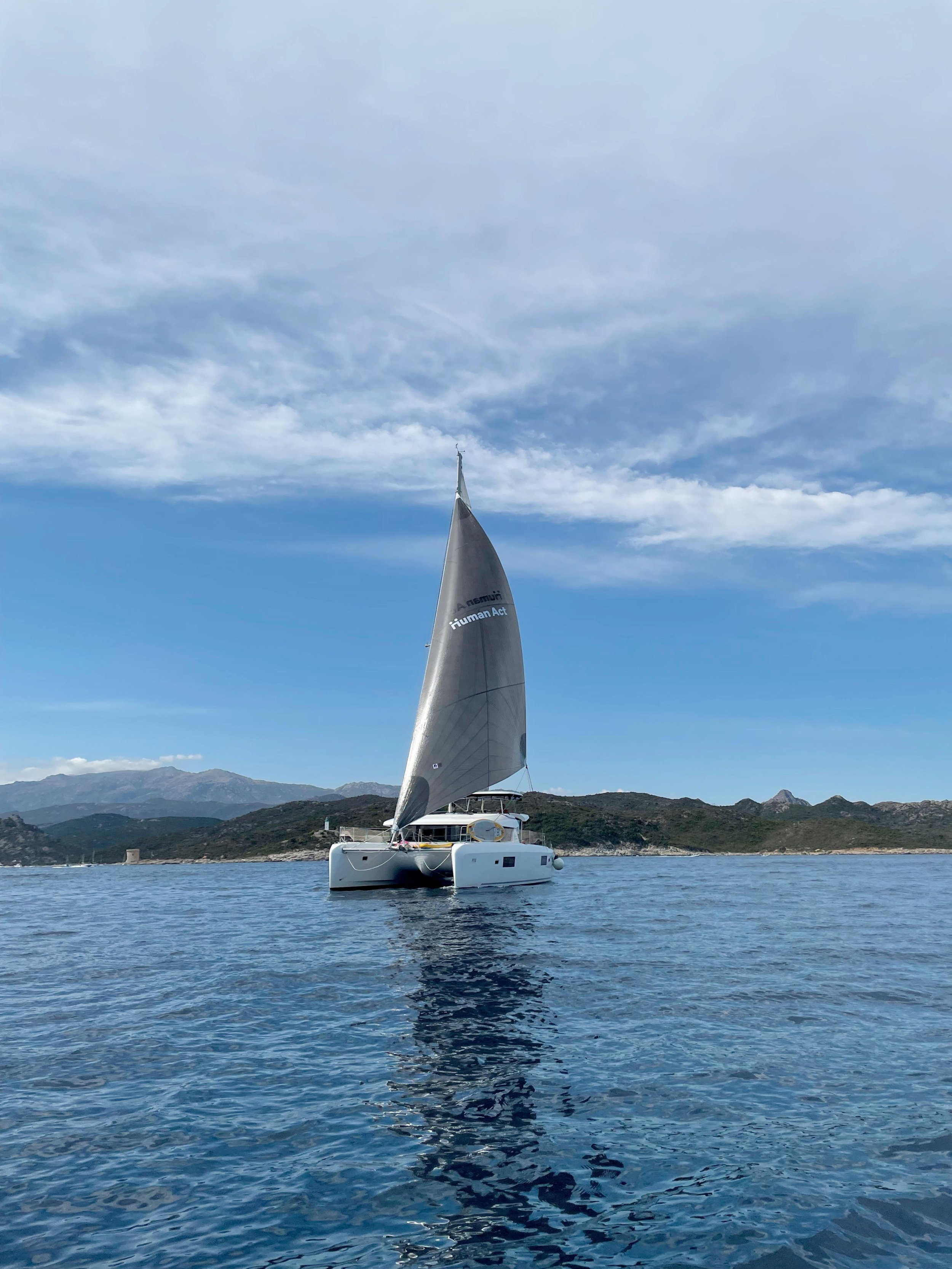 Lagoon 42 — photo 2
