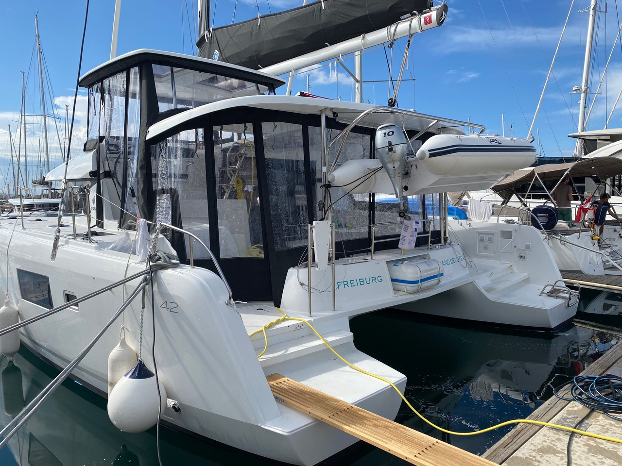 Lagoon 42 — photo 7