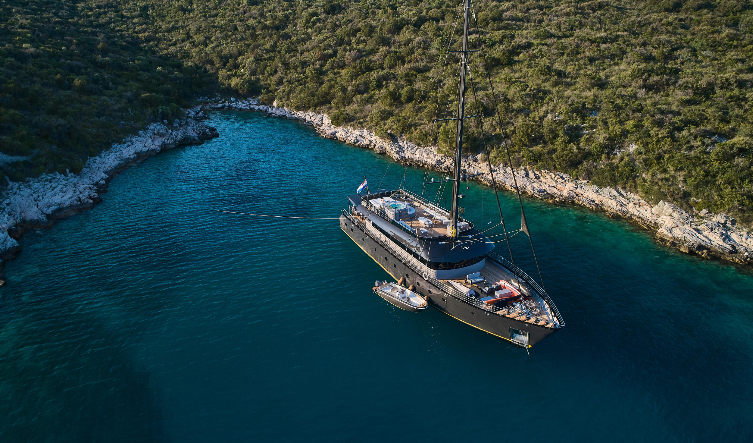 Luxury Sailing Yacht Rara Avis — photo 11