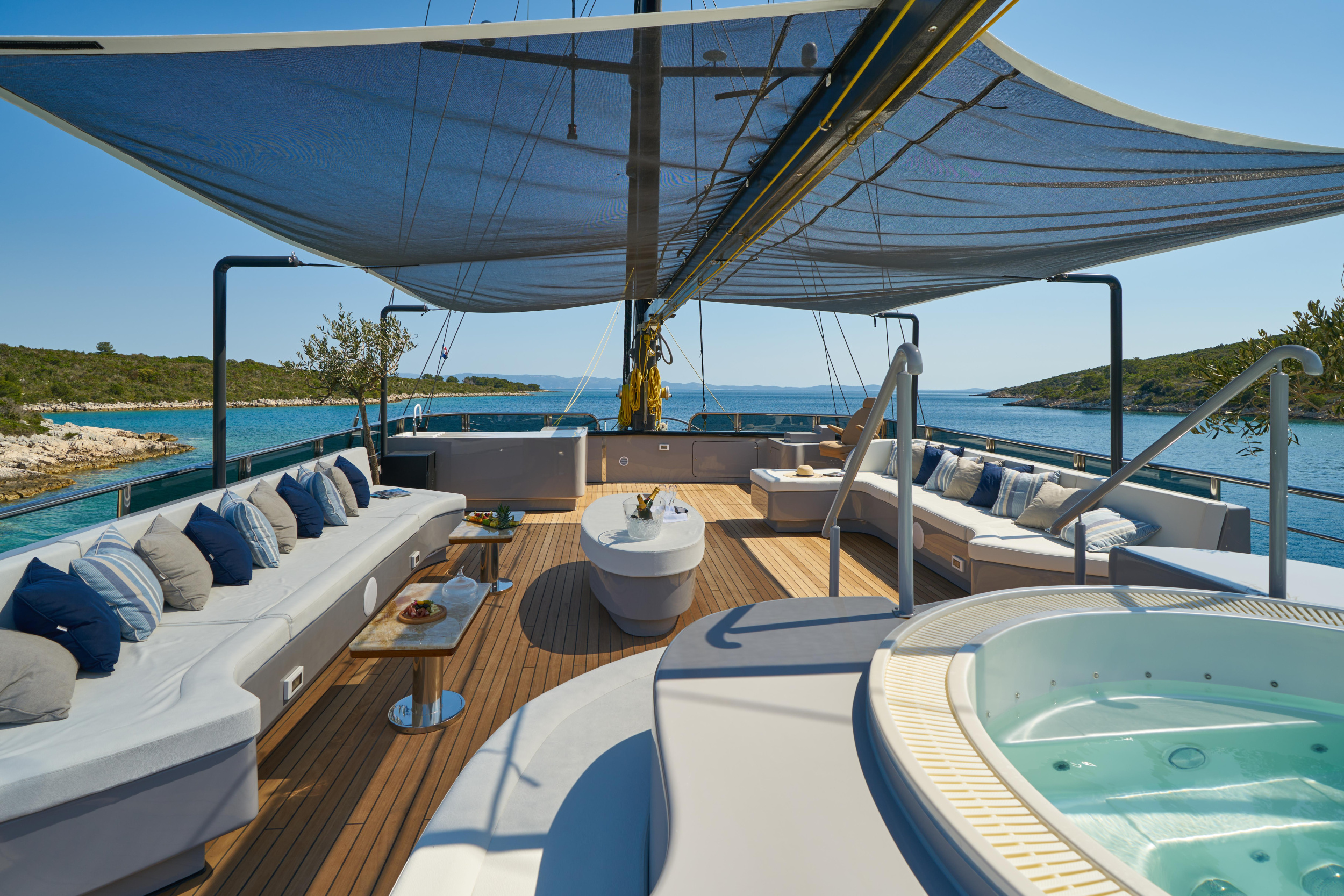 Luxury Sailing Yacht Rara Avis — photo 14