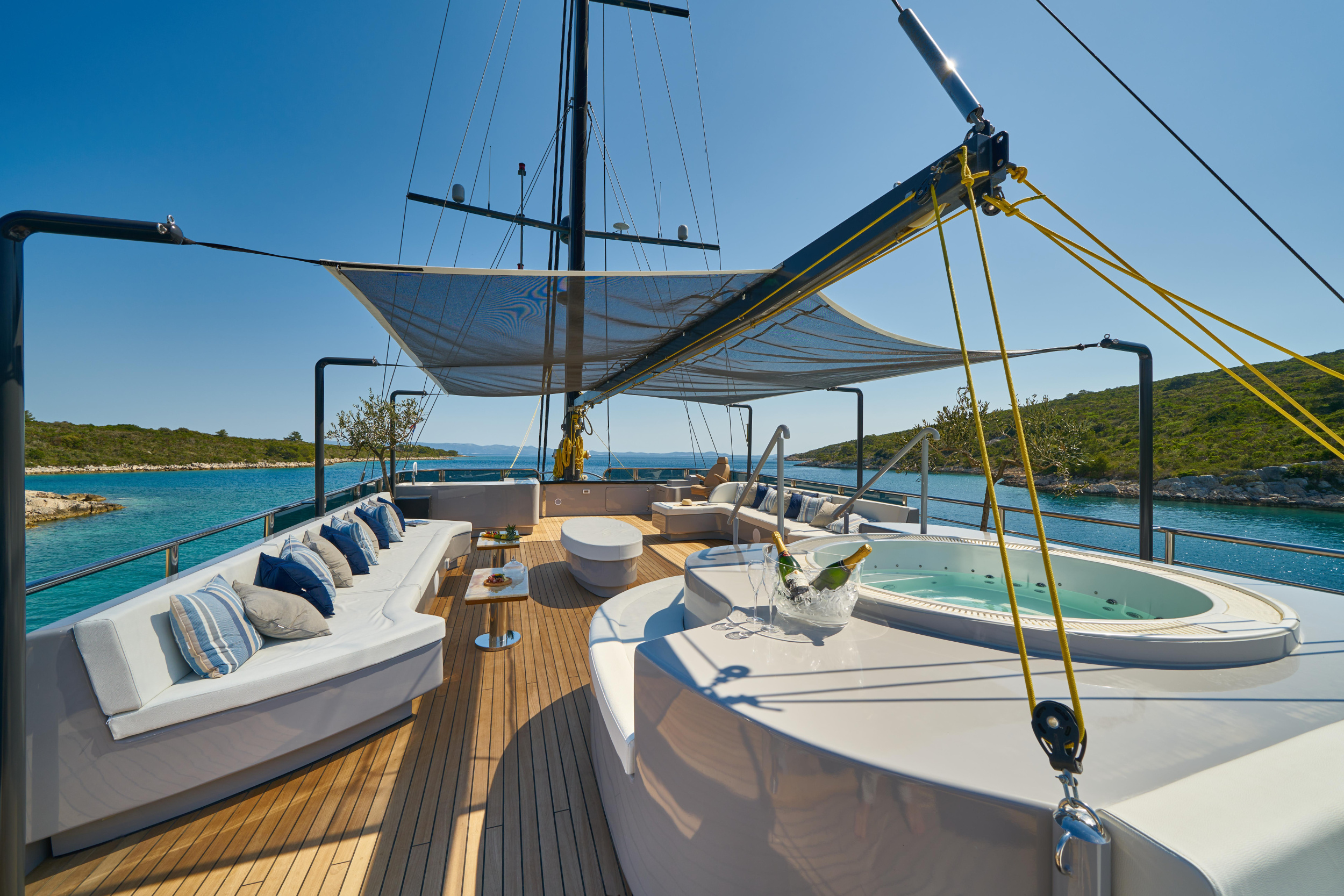 Luxury Sailing Yacht Rara Avis — photo 3
