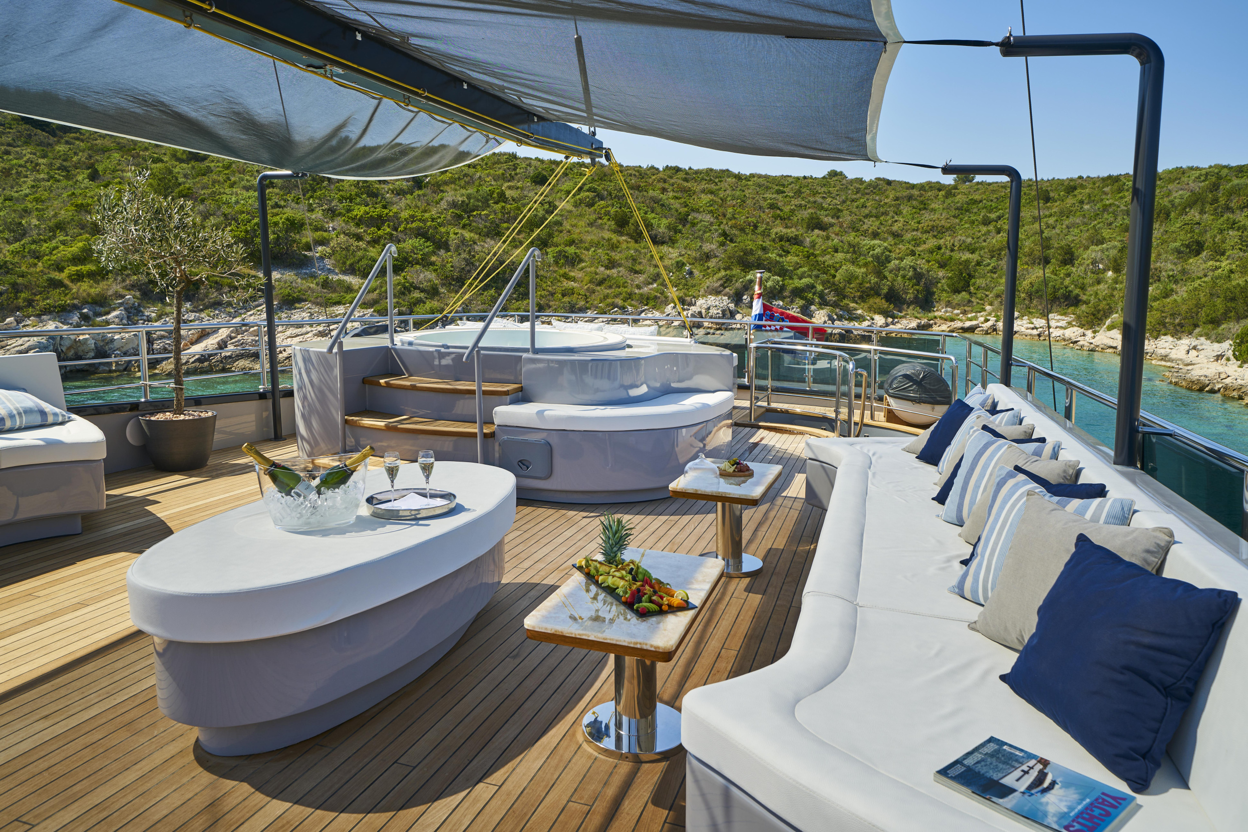 Luxury Sailing Yacht Rara Avis — photo 21