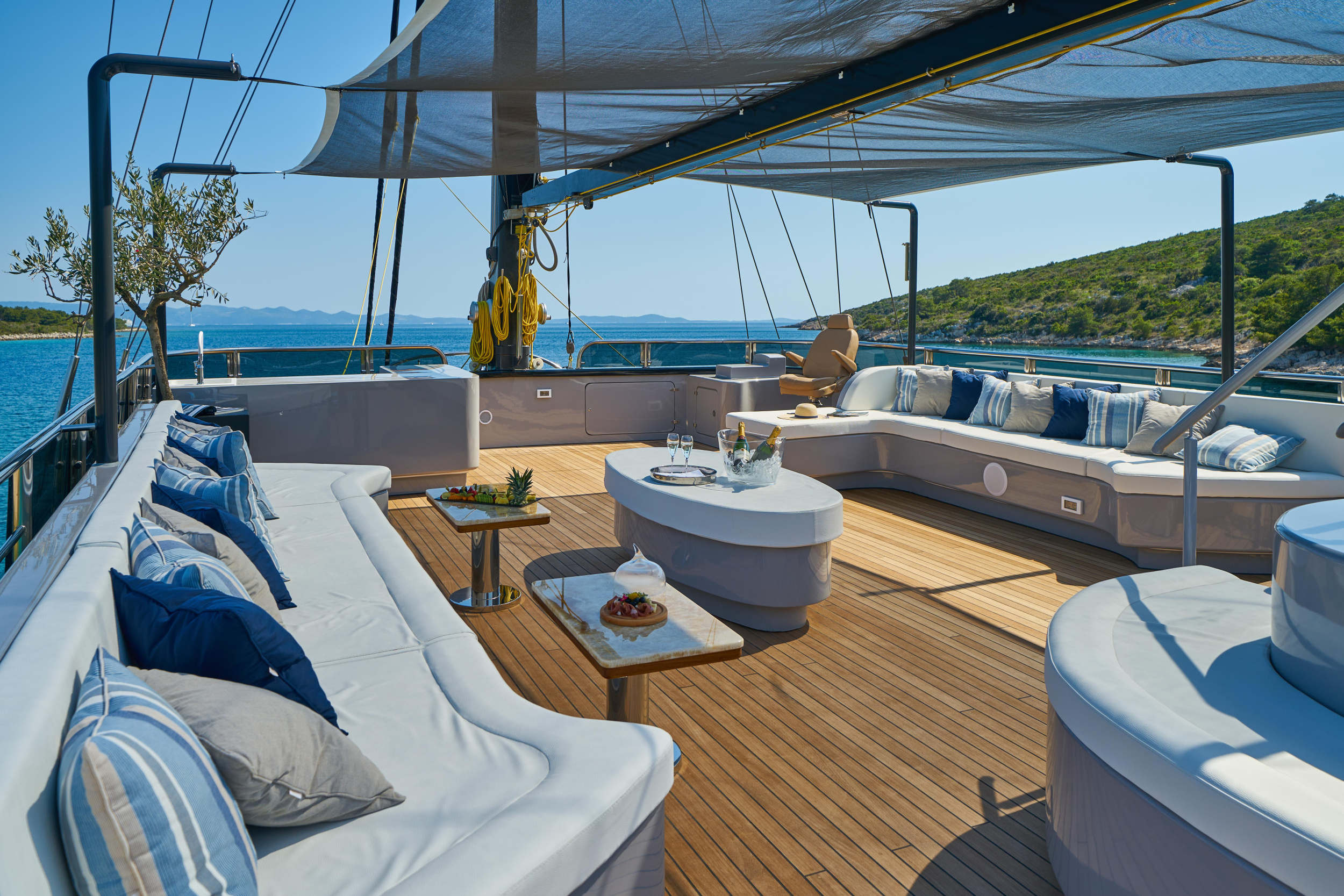 Luxury Sailing Yacht Rara Avis — photo 44