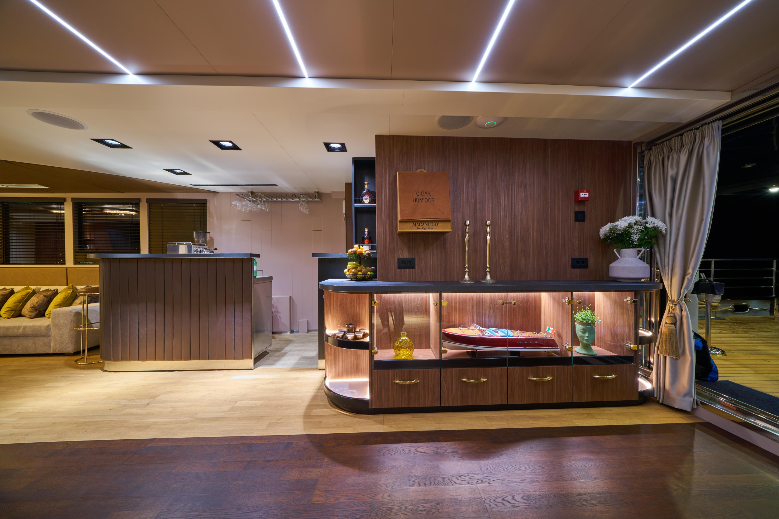 Luxury Sailing Yacht Rara Avis — photo 30