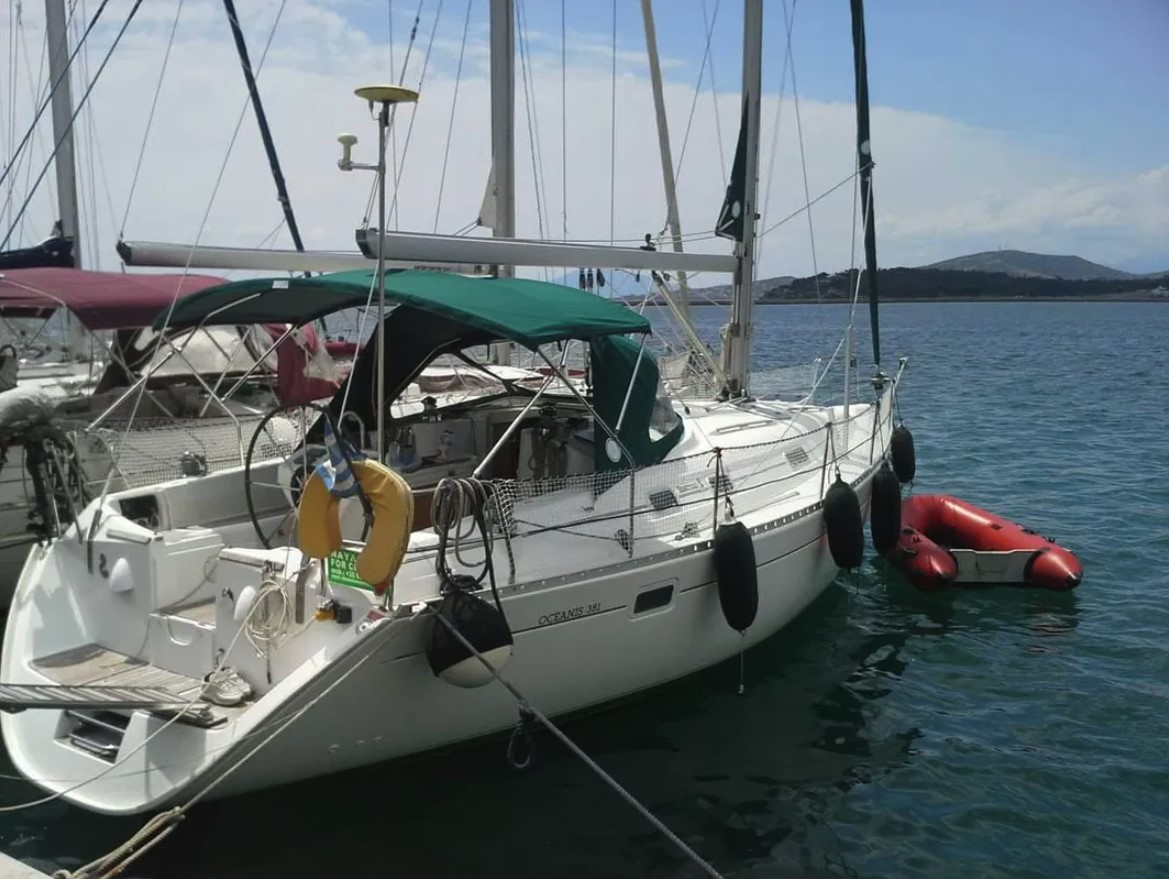 Oceanis 381 — photo 1