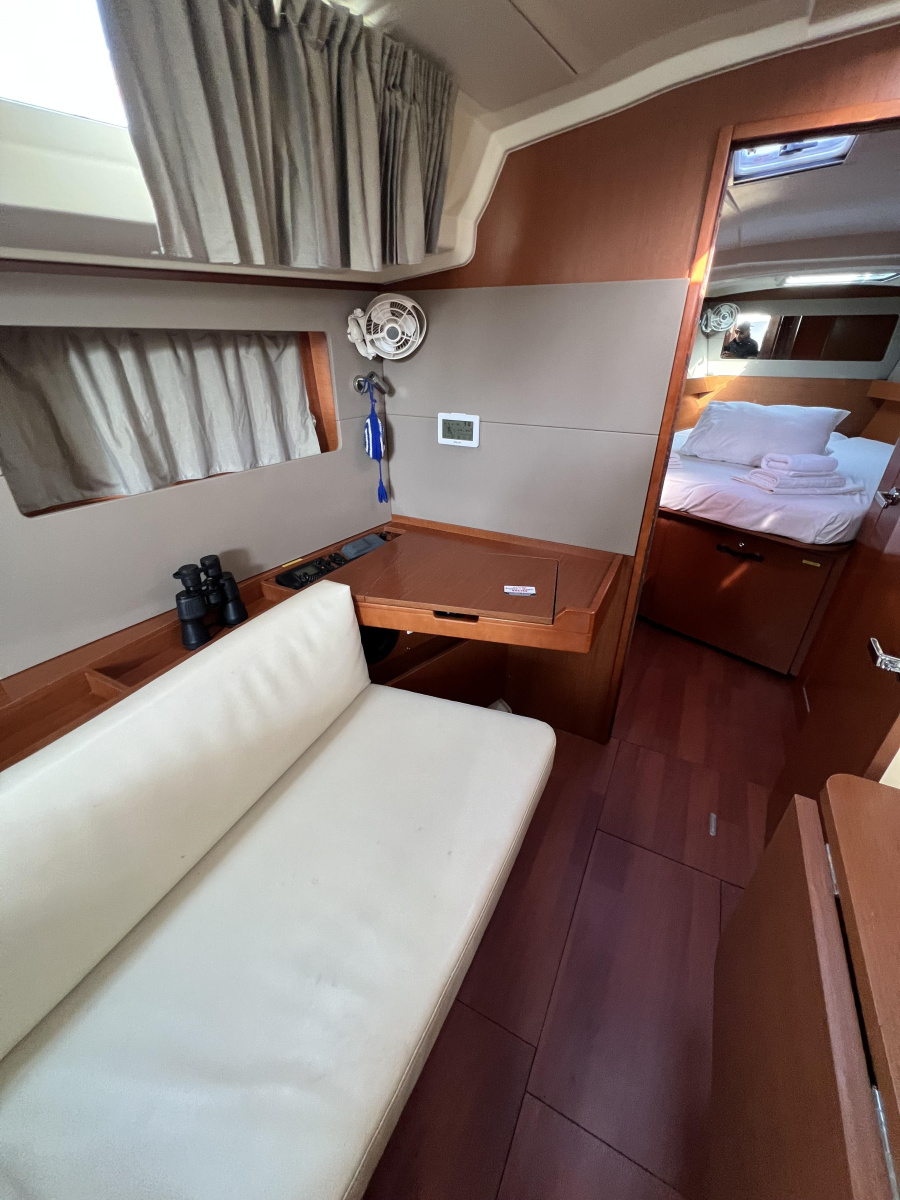 Oceanis 41.1 — photo 15