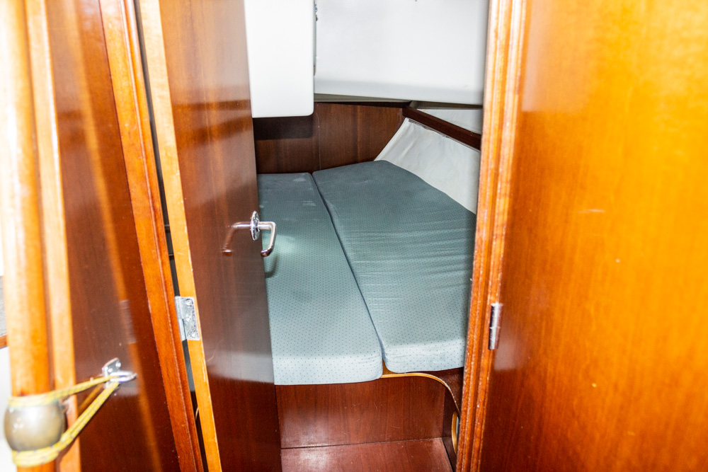 Oceanis 381 — photo 10