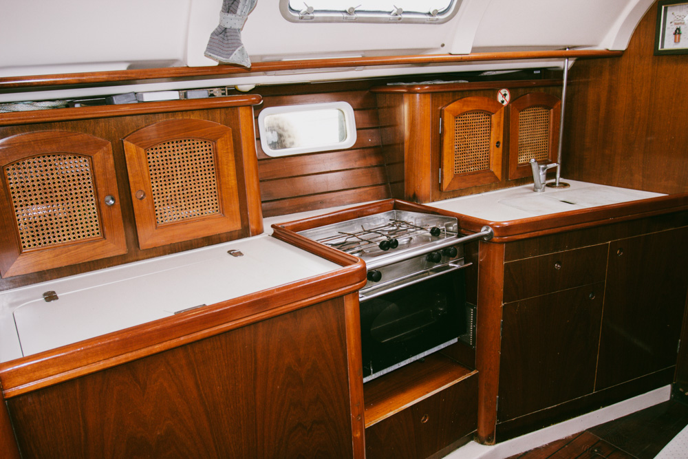 Oceanis 381 — photo 21