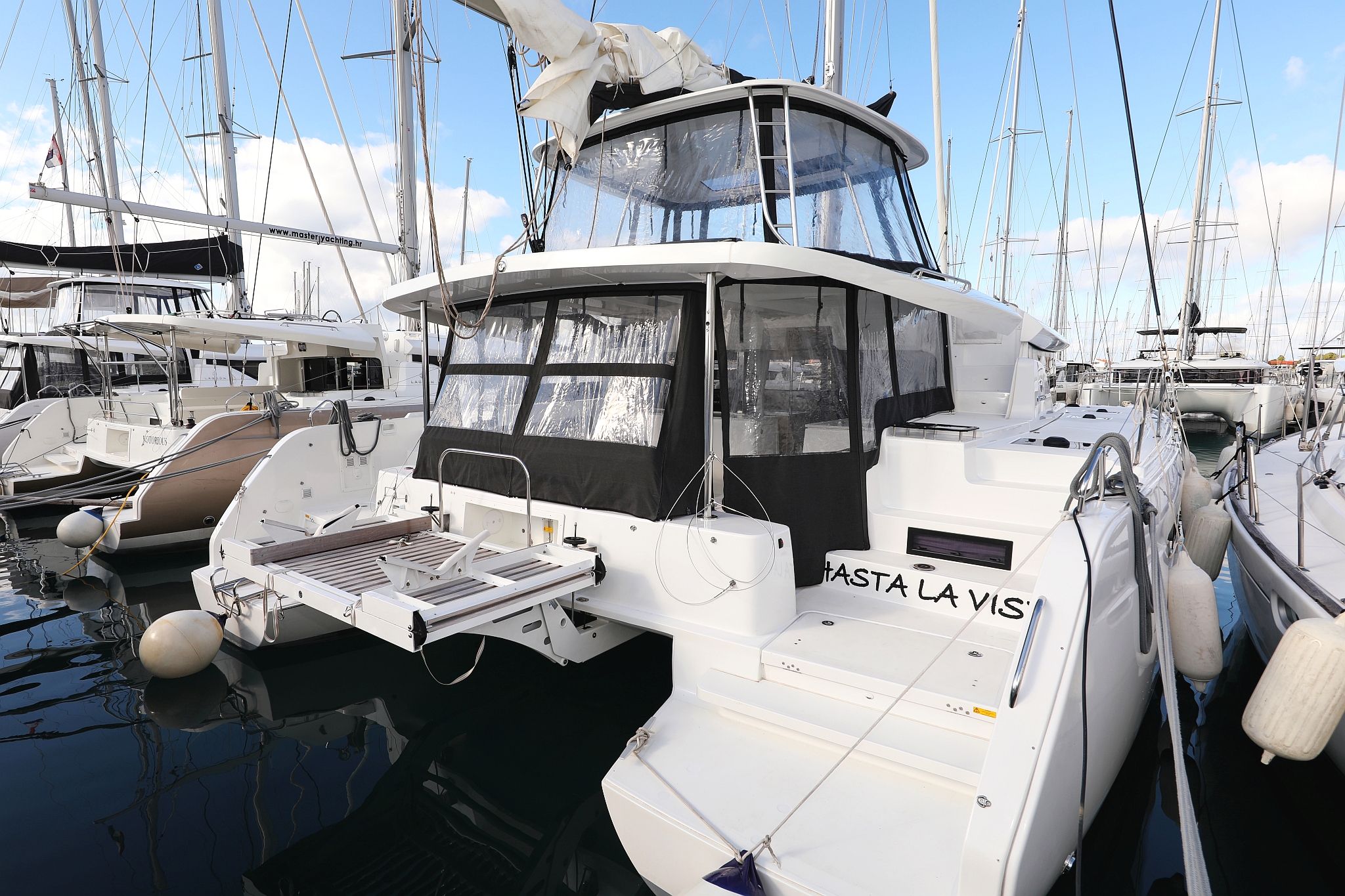 Lagoon 46 — photo 10