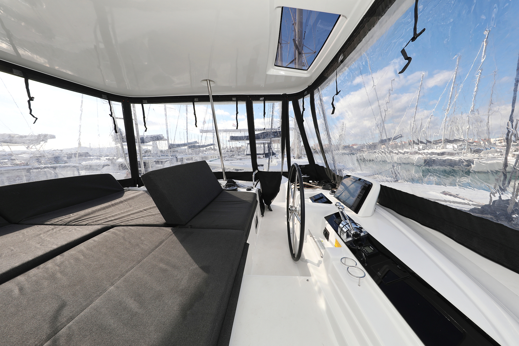 Lagoon 46 — photo 22