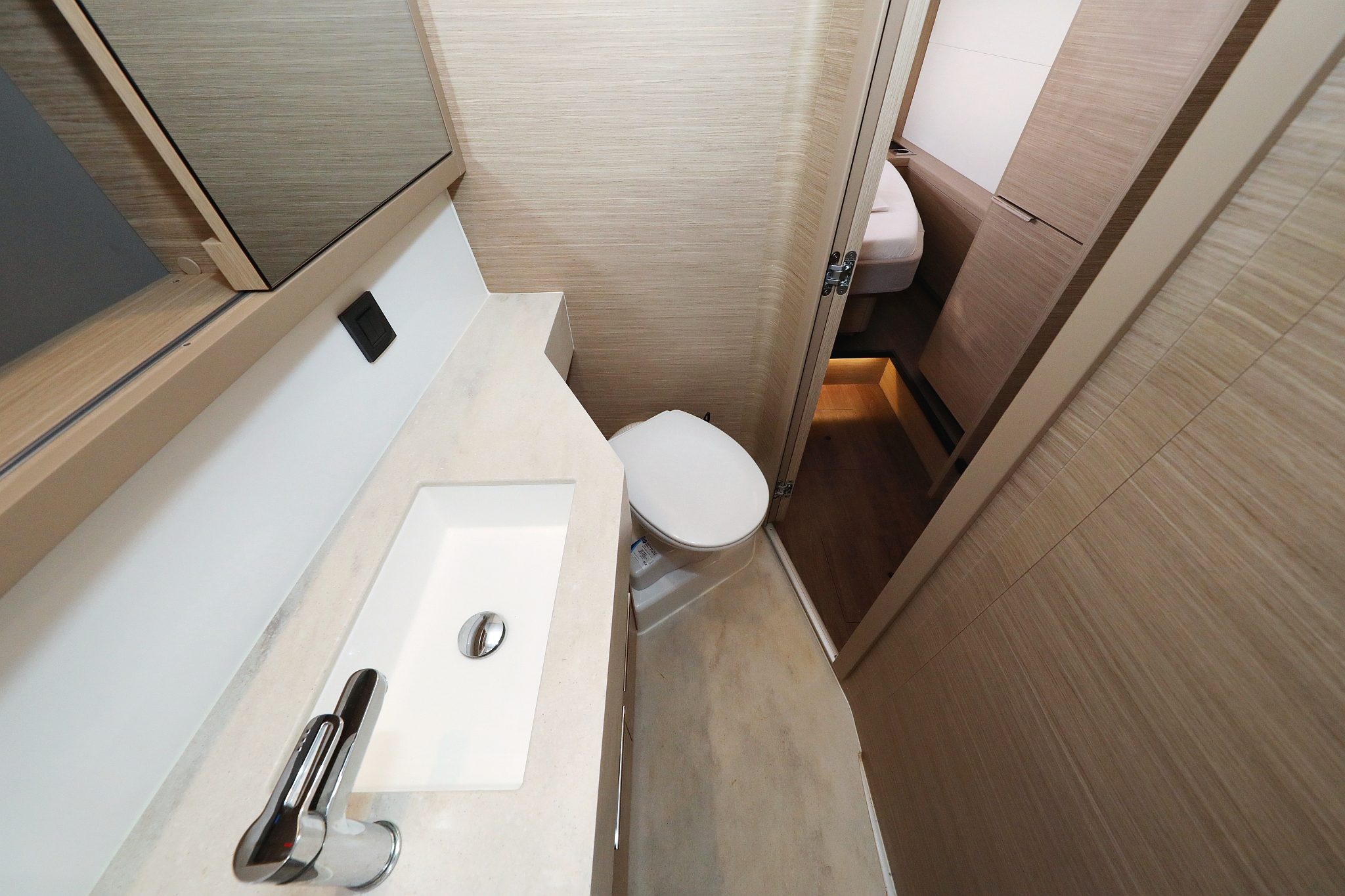 Lagoon 46 — photo 26