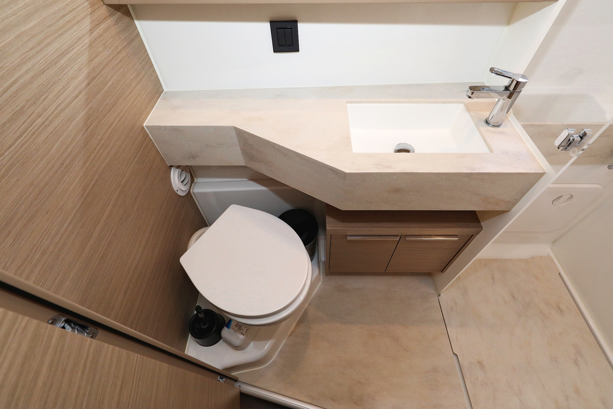 Lagoon 46 — photo 29