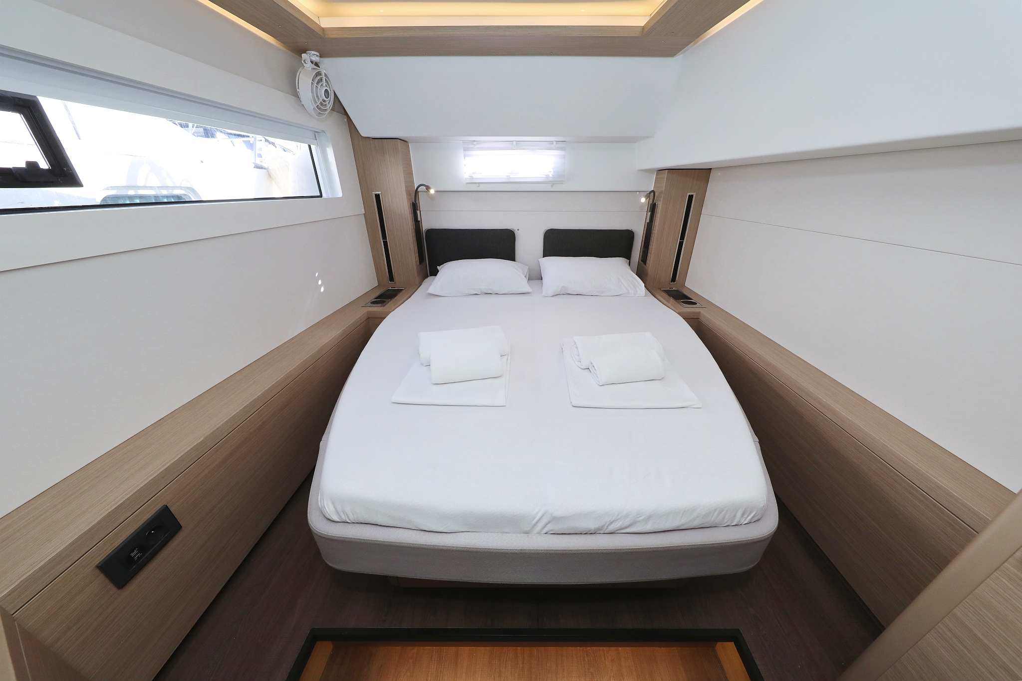 Lagoon 46 — photo 25