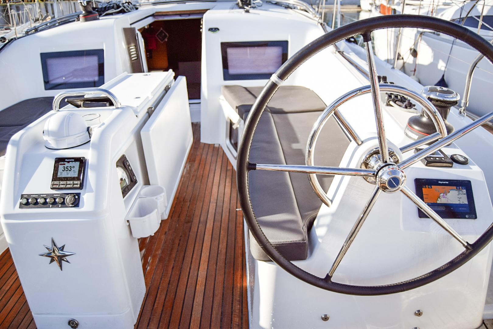 Sun Odyssey 410 — photo 10