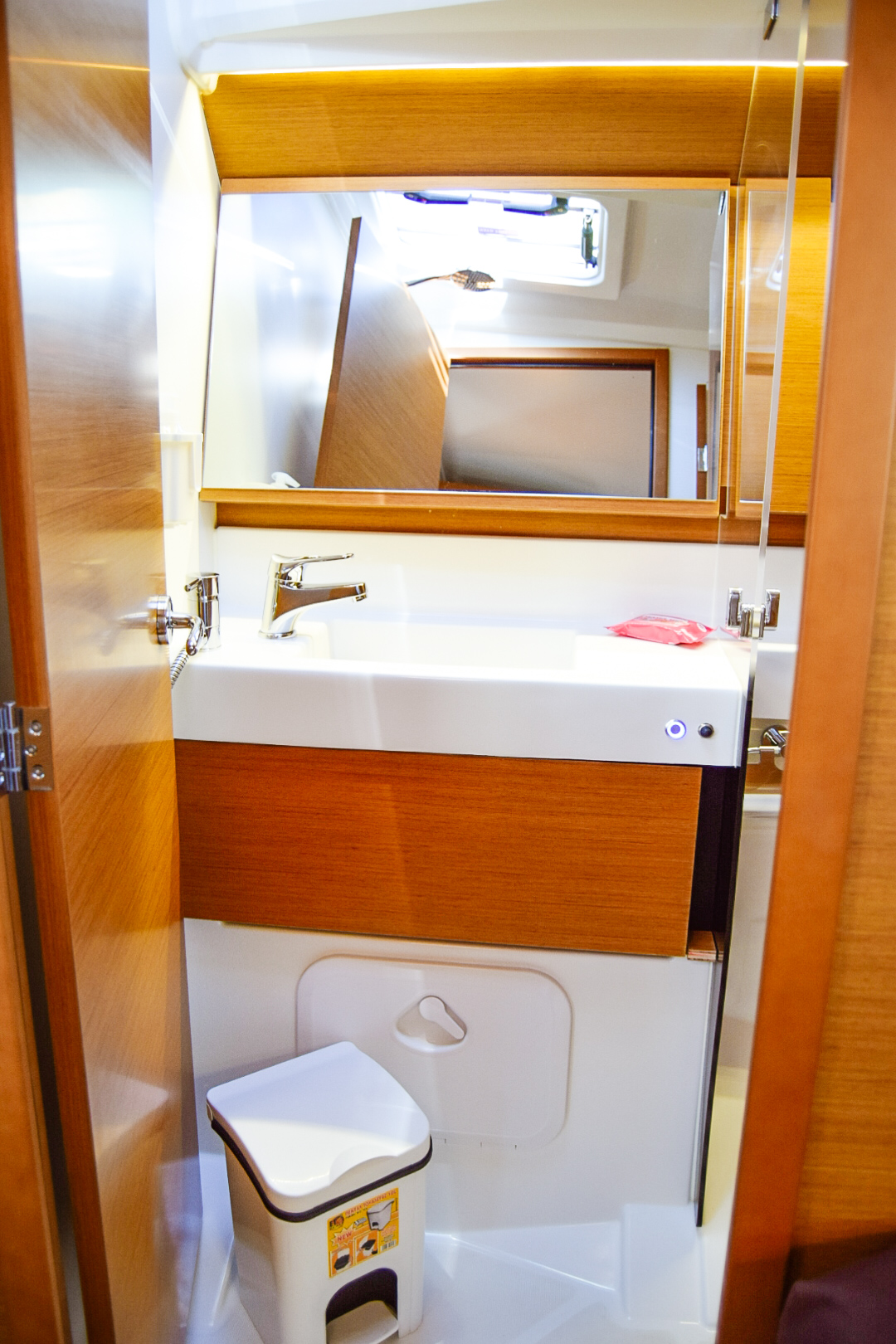 Sun Odyssey 410 — photo 11