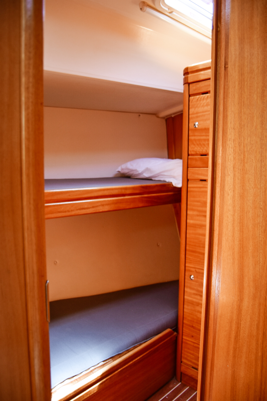 Bavaria 46 — photo 15