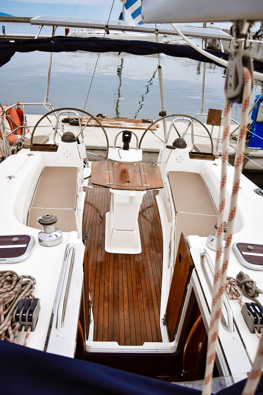 Bavaria 40 — photo 10