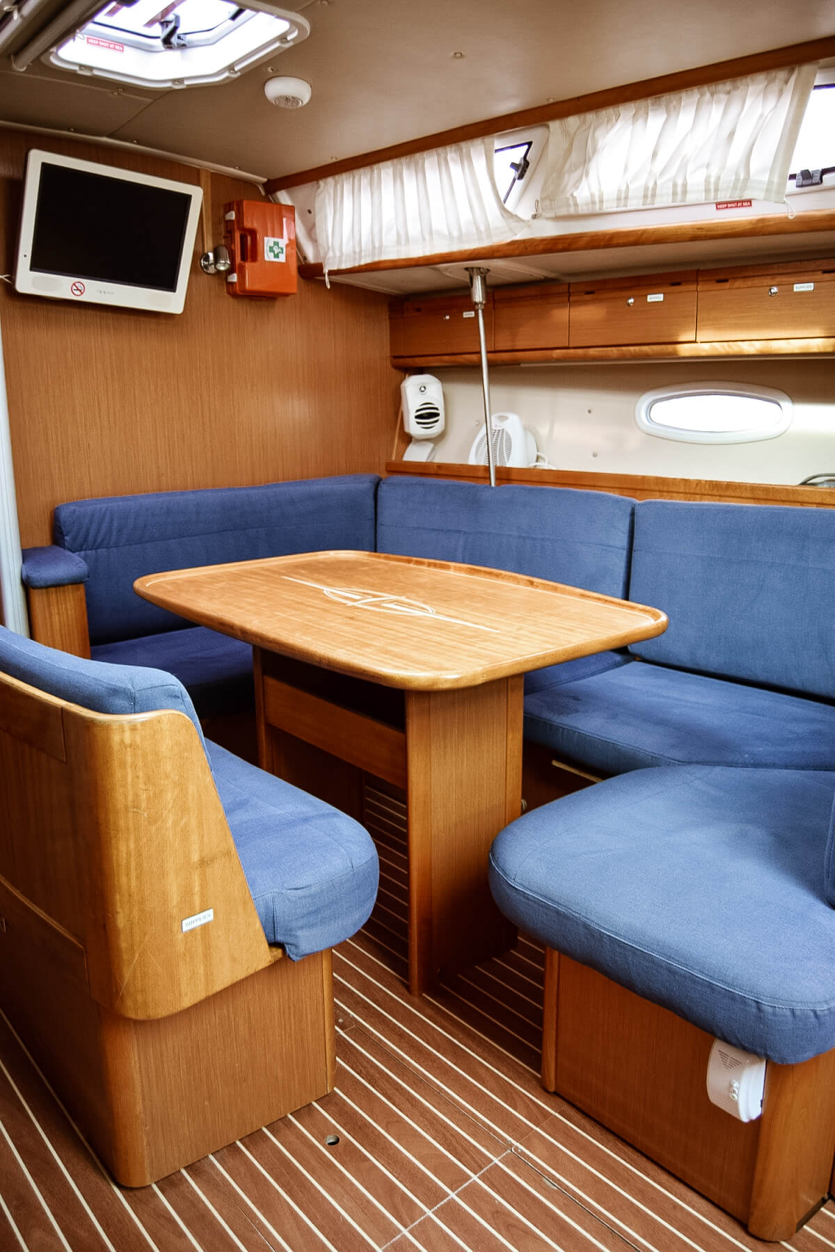 Bavaria 40 — photo 5
