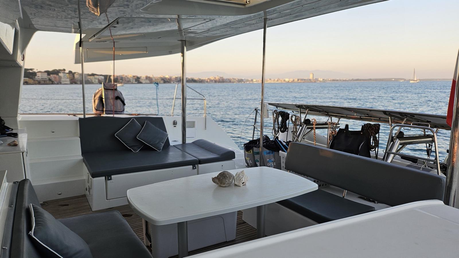 Lagoon 450 Fly (--Watermaker-SolarPanel) — photo 7